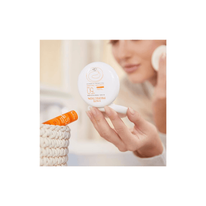 Avene Eau Thermale Spf50 Renkli Güneş Koruyucu Compact Krem Fondöten  10 gr