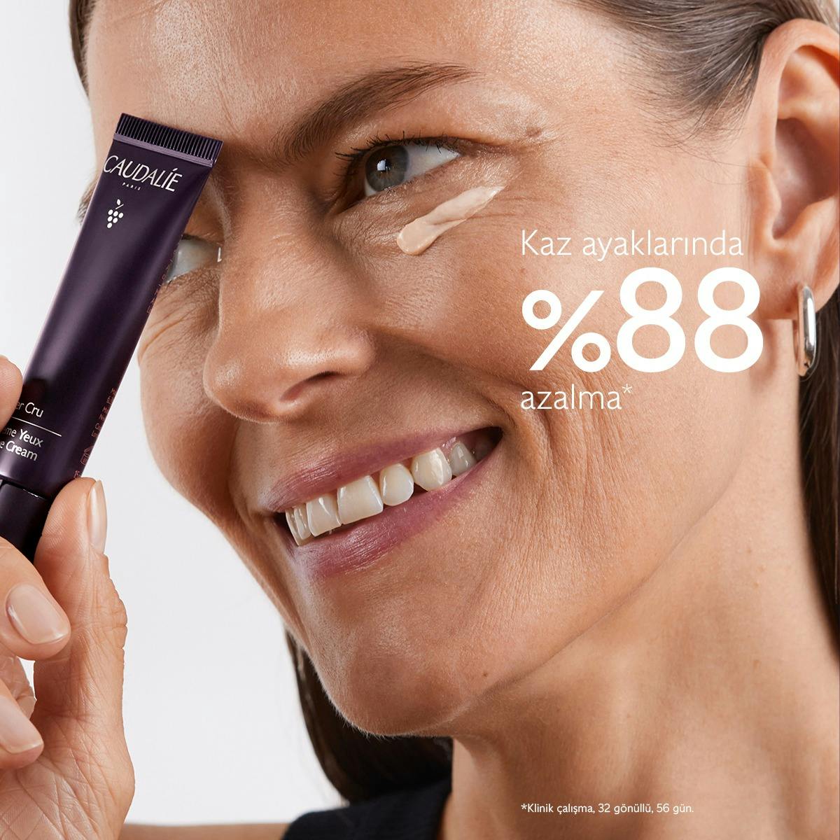 Caudalie Premier Cru Kapsamlı Yaşlanma Karşıtı Göz Bakım Kremi 15 ml