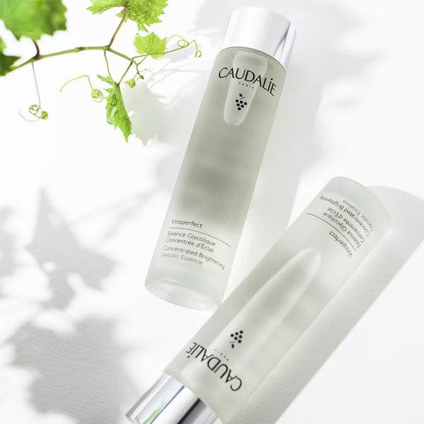 Caudalie Vinoperfect Leke Karşıtı ve Işıltı Verici Glikolik Esans 150 ml