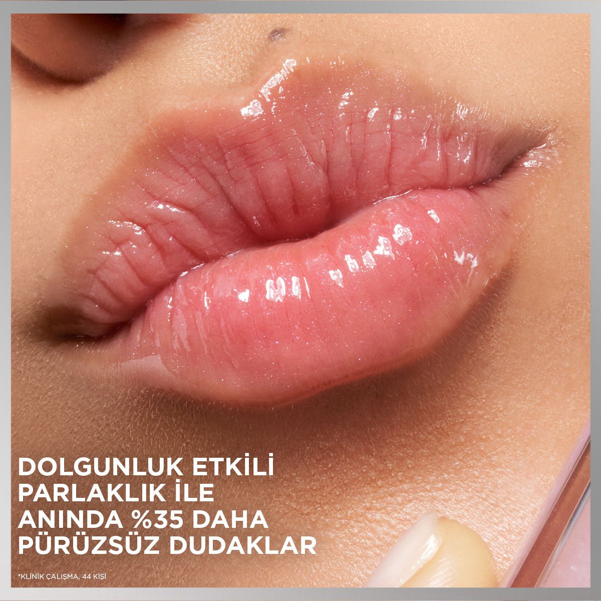 Loreal Paris Plump Ambition Hyaluron Lip Oil Besleyici ve Nemlendirici Dudak Parlatıcısı - 650 Nude Macaron