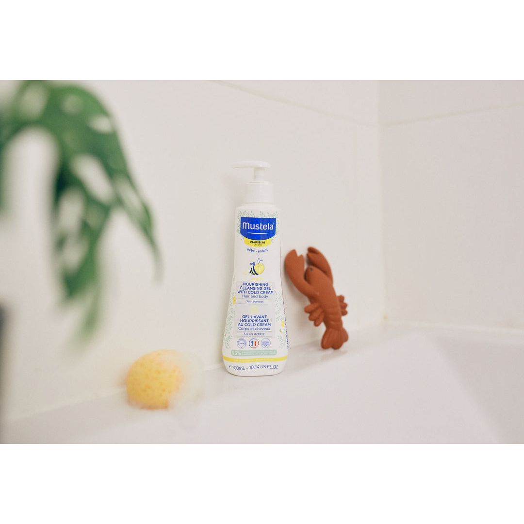 Mustela Nourishing Cleansing Gel With Cold Cream Şampuan 300 ml
